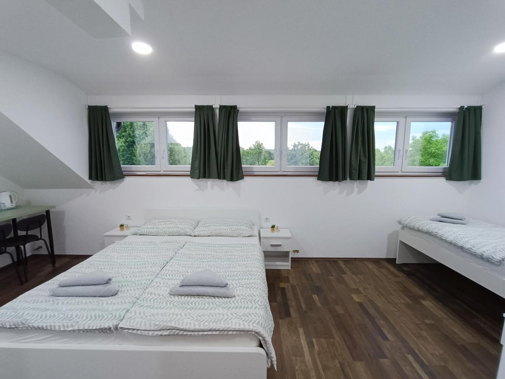 Apartmán House Mesic Smoljanac Pokoj fotografie